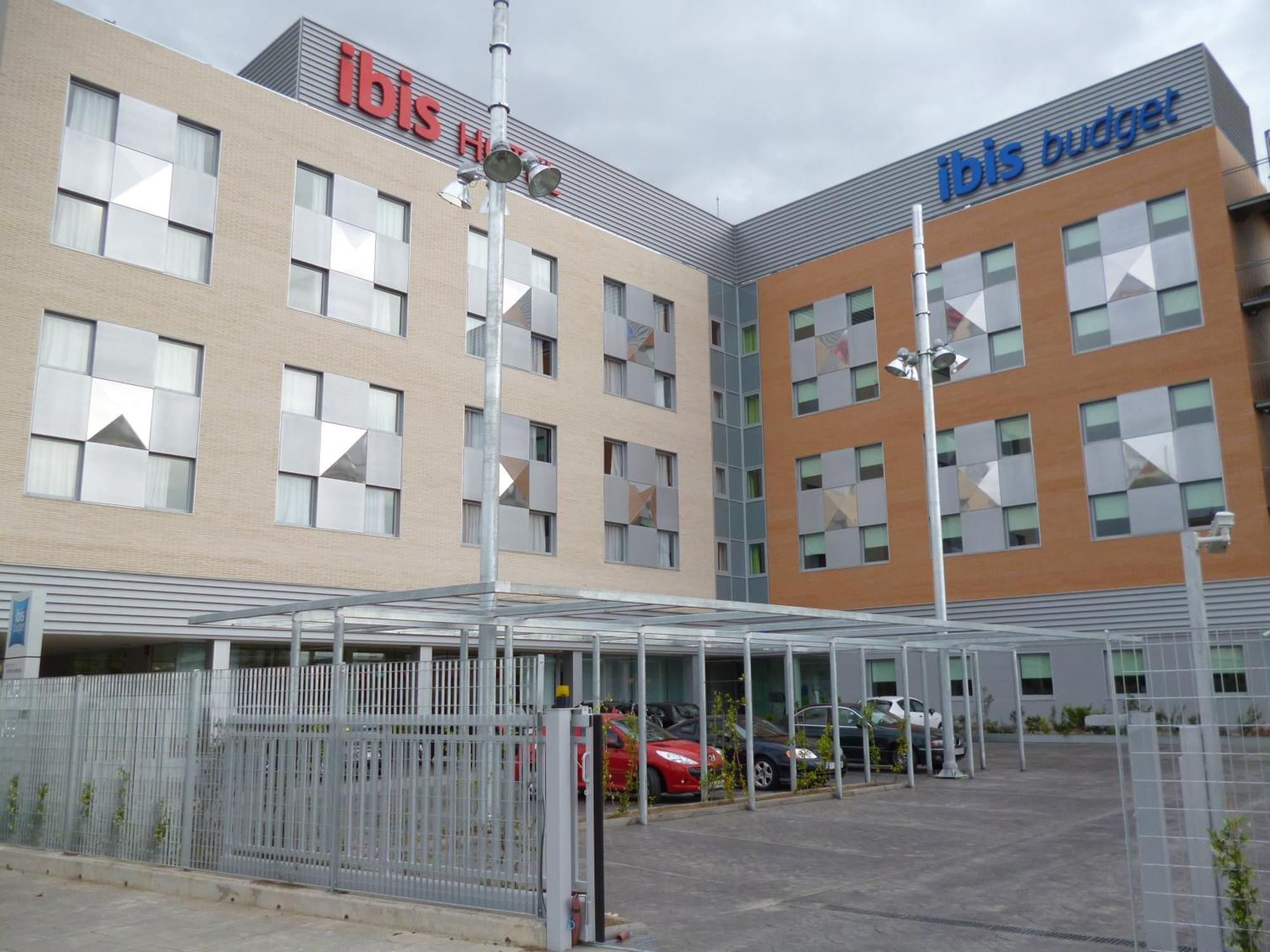 Hotel Ibis Lleida Exterior foto