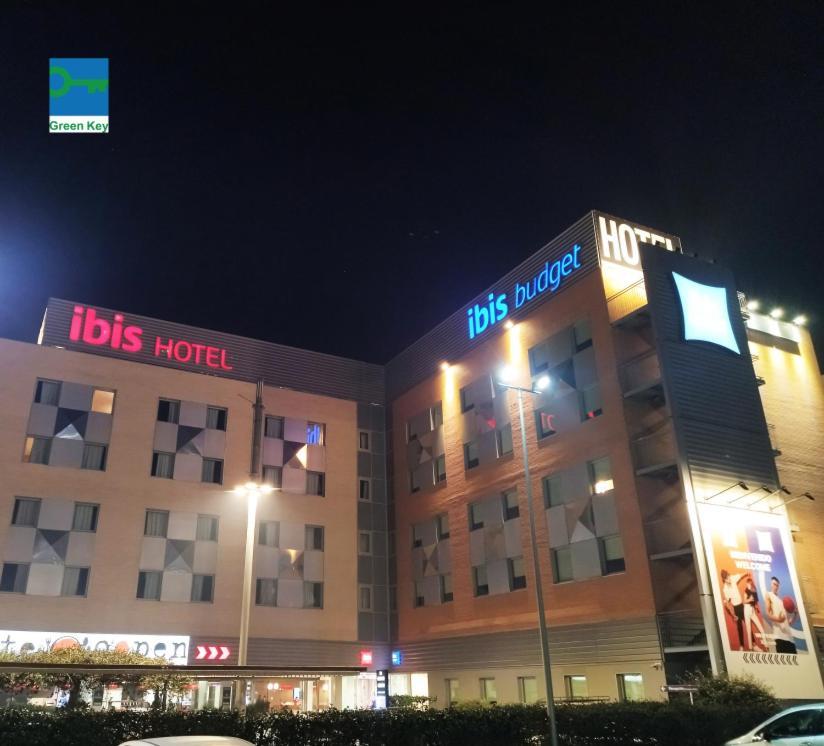 Hotel Ibis Lleida Exterior foto